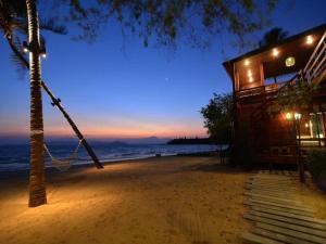 The Blue Sky Resort@ Koh Payam