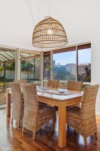 Beachside Family Friendly Escape at Casa Del Caravel