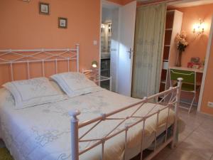 B&B / Chambres d'hotes Les Tilleuls B&B : photos des chambres