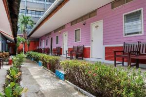 OYO 681 Paradise Hotel