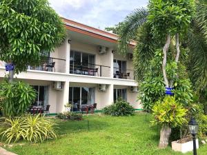 Nopparat Garden Hotel