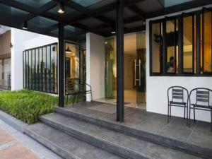 Esy Hotel