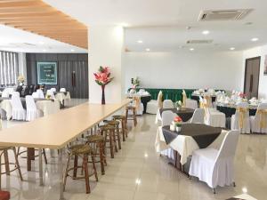 The Convenience Hotel