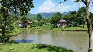 Tanaosri & Creekside Resort