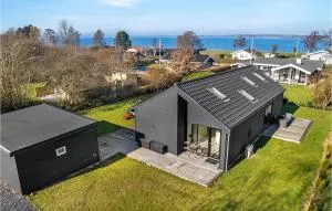 Lovely Home In Stubbekøbing With Wifi - Vejringe