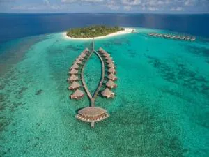 Angaga Island Resort and Spa - Theluveligaa