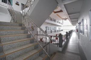 OYO 75394 Sakthong Grand Hotel