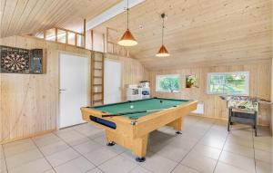 Lovely Home In Rødby With Kitchen