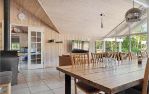 Lovely Home In Rødby With Kitchen