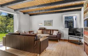 3 Bedroom Cozy Home In Bindslev
