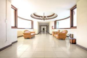 OYO 383 White inn hotel