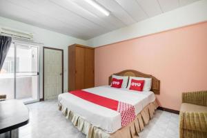 OYO 519 B Min Airport