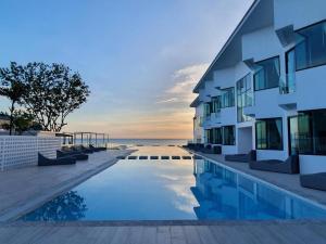 Rattana Pura Beach Resort