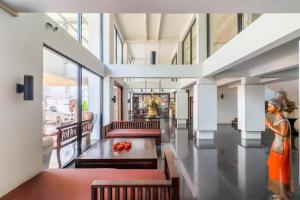 OYO 807 Suan Dok Kaew Hotel