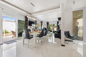 Villa Bianco Nero - Happy Rentals