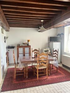 Maisons de vacances maison de 100 m2 comprenant 3 chambres avec jardin : photos des chambres