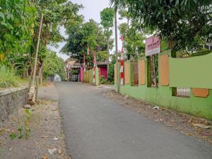 Hotel O Home Stay Syariah Aom Kusman