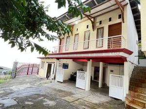 OYO 93422 Villa Tirto