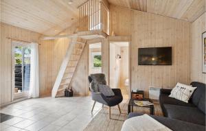 5 Bedroom Nice Home In Hadsund