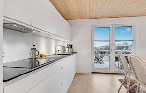 2 Bedroom Lovely Home In Grenaa