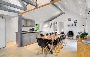 Nice Home In Hadsund With Sauna