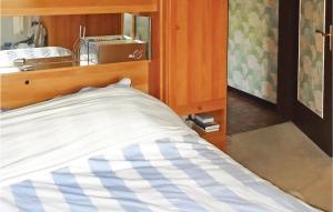 2 Bedroom Stunning Home In Chevron