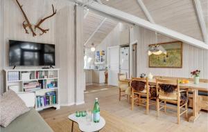 3 Bedroom Amazing Home In Nykøbing Sj