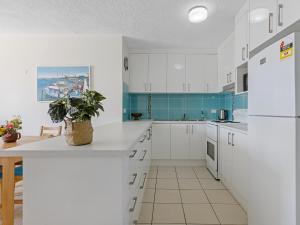 2 Bedroom Unit with Sea Views at Alexandra Headlands