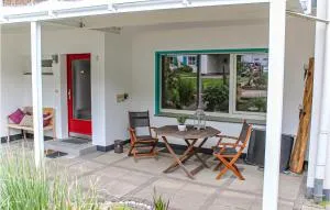 1 Bedroom Stunning Apartment In Detmold - Schling