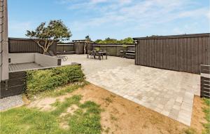 Three-Bedroom Holiday Home In Sjallands Odde