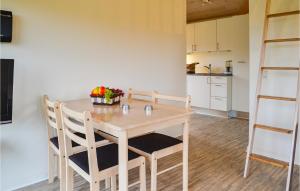 2 Bedroom Cozy Home In Grindsted