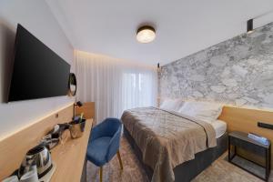 Exclusive Double or Twin Room with Balcony and Aquapark access room in Hotel Senec Lake & Aqua Resort