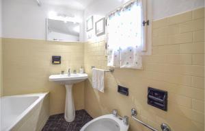 1 Bedroom Lovely Apartment In Casoli