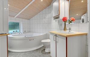 Holiday Home Toften Hadsund V