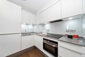 Modern 2-Bedroom Flat near London Bridge