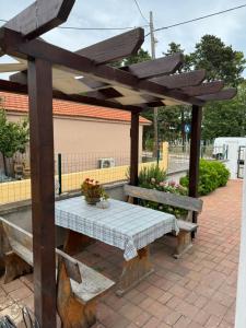 One Bedroom Apartment with Terrace near Sea - Angelas Apartments