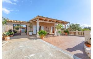 Gorgeous Home In Salqueria Blanca