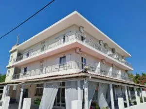 Golden Beach-Tsianis Apartments - Néa Meságkala