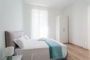 Metro Station By Dimorra