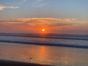 Maisons de vacances Maison 4 chambres avec piscine : Maison de Vacances