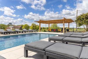 Maisons de vacances Lenesthan - Superbe gite tout confort et spa : photos des chambres