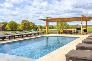 Maisons de vacances Lenesthan - Superbe gite tout confort et spa : photos des chambres