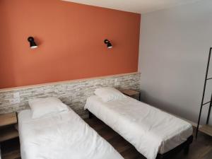 Maisons de vacances Gite Saint Barthelemy le Plain - Village : photos des chambres