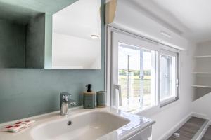 Maisons de vacances Lenesthan - Superbe gite tout confort et spa : photos des chambres