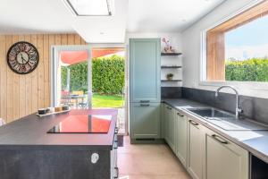 Maisons de vacances Lenesthan - Superbe gite tout confort et spa : photos des chambres