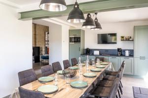 Maisons de vacances Lenesthan - Superbe gite tout confort et spa : photos des chambres