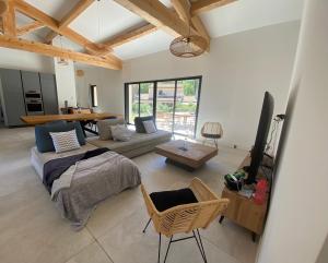 Maison neuve avec piscine