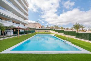 ARENALES terrace refugee new apartment with pool and gym