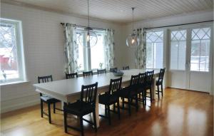 Lovely Home In Tranås With Kitchen