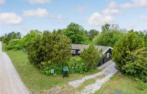 3 Bedroom Cozy Home In Knebel